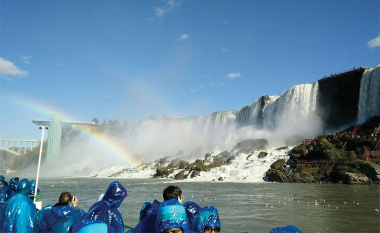 The boat ride next to Niagara Falls and witnessing rainbows.