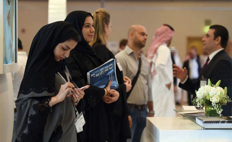 saudi-minister-not-satisfied-with-female-employment-rate-1462304624-8715