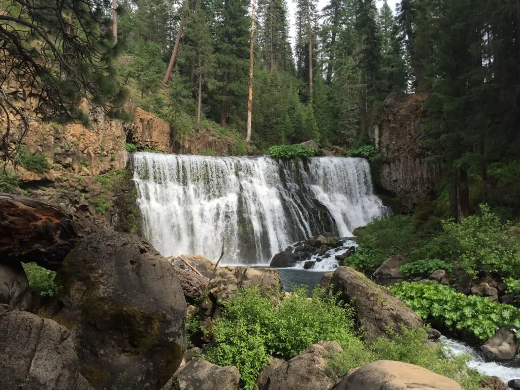 waterfalls in Siskiyou