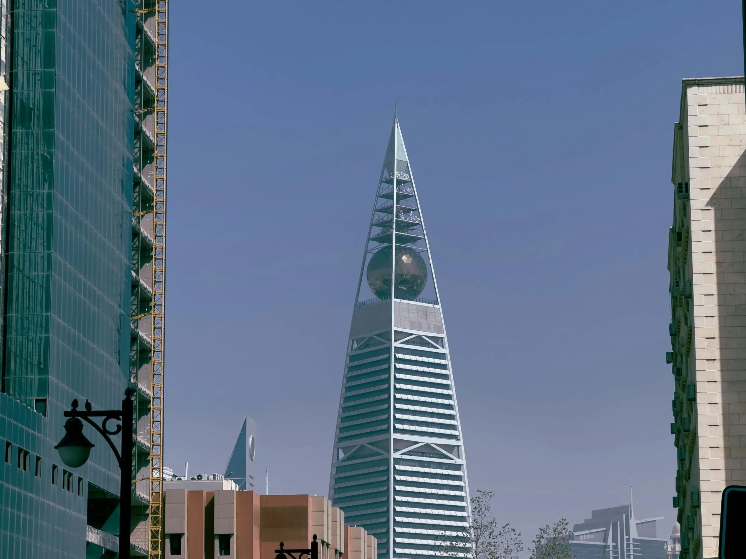 Saudi rental penalties and laws