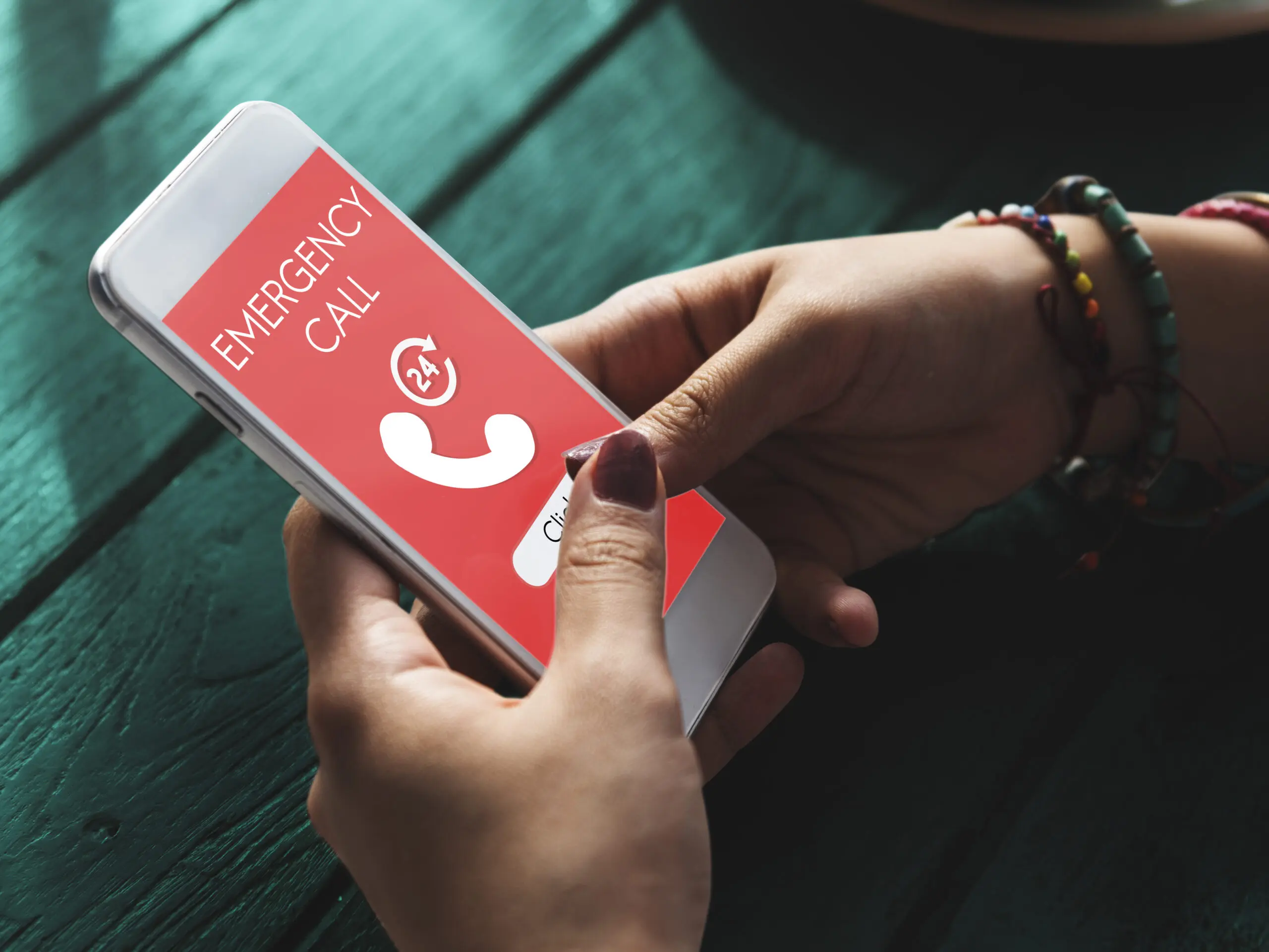 Saudi Civil Defense emergency siren signals