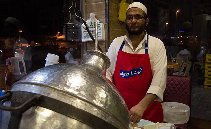 14 Saudi Street Food Items That You Absolutely Have To Try