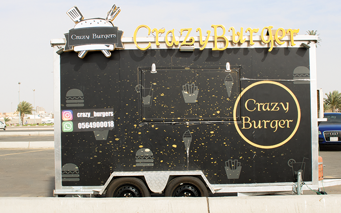 crazy-burger-food-truck-jeddah-2017-lm-03