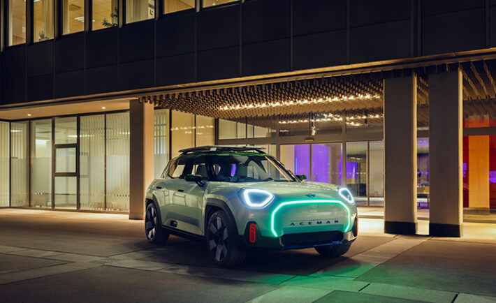 The MINI Concept Aceman: the first all-electric crossover model in the new MINI family.