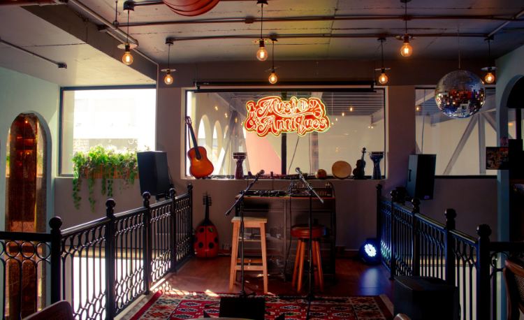 Music and Antiques: A Must Visit in Jeddah