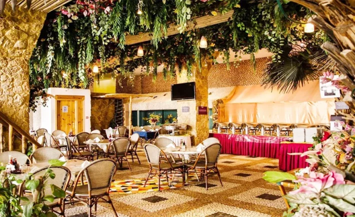مطعم الشرفة في الرياض.. أول مطعم عالمي وسط المدينة