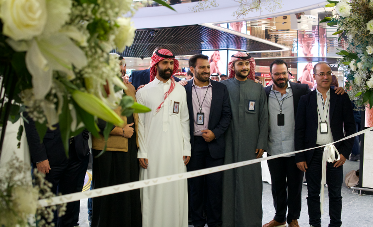 King Abdulaziz International Airport Unveils its New Store: The Visitor