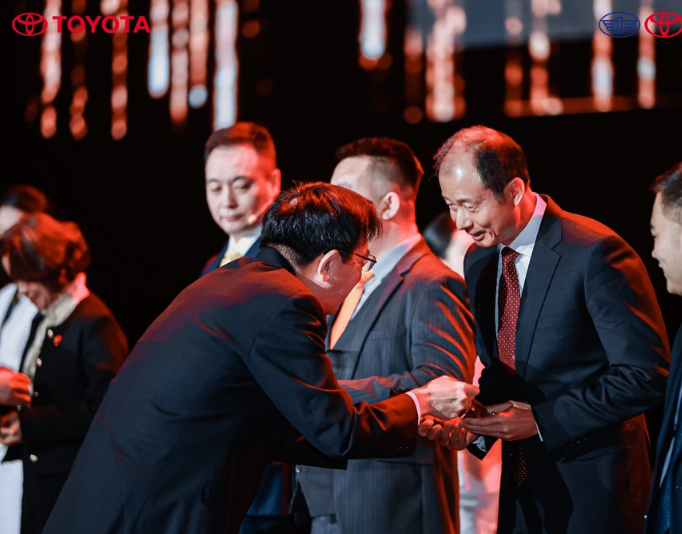 Toyota Acknowledges Abdul Latif Jameel Motors China with 2023 ‘Outstanding Dealer Group’ Award