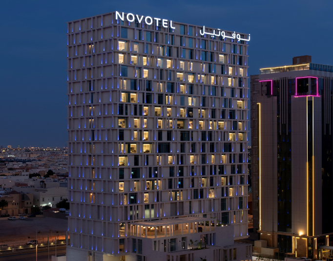 يفتح فندق نوفوتيل الرياض حي الصحافة أبوابه في قلب المملكة العربية السعودية، متصدراً في التميز والشمولية
