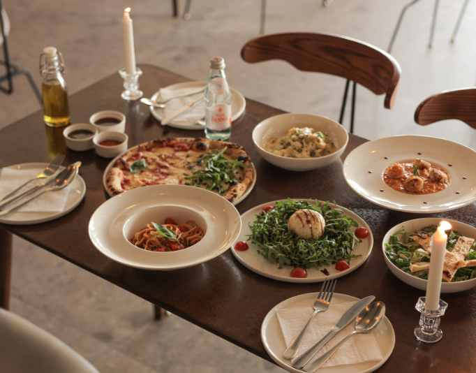 Dining Diaries Cover