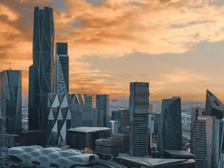 Weekend plans pulling in: First-ever Saudi Arabia to Qatar high speed rail link has been announced 1 Saudi Arabia to Qatar high speed rail link