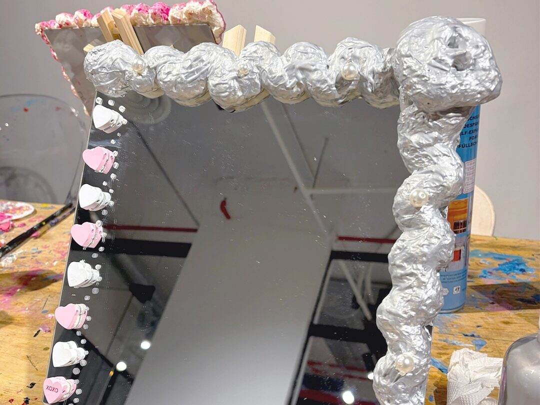 إطلاق الدوبامين: أشياء يجب القيام بها في منطقة جاكس خارج البينالي الخامس أشياء يمكن القيام بها في منطقة JAX خارج البينالي