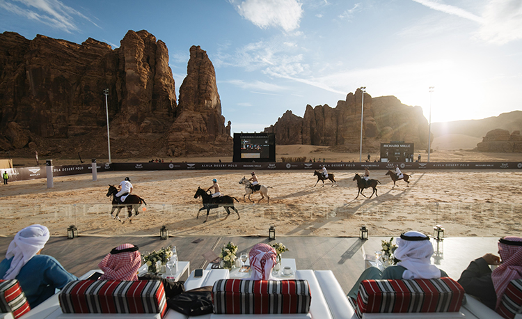 2021-polo-and-spectators