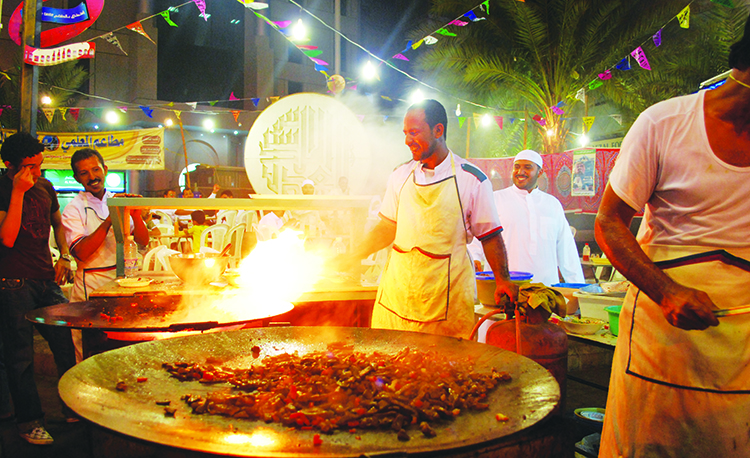 The smell of fresh liver cooking in the distance will attract your attention from miles away