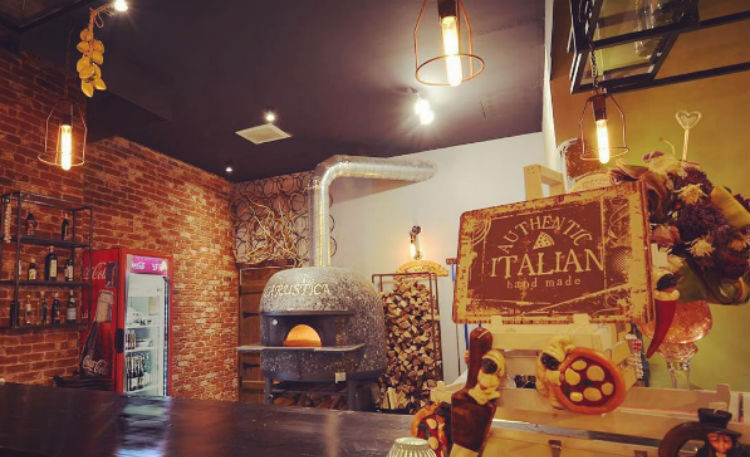 Restaurants You Didn't know were Saudi-Owned 3 Screen Shot 1437-10-13 aft 11