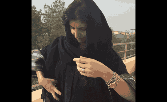 optimized-abaya-struggles-windy-tarha