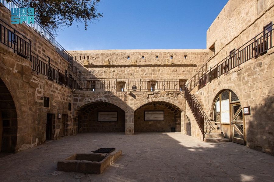 قلعة تبوك التاريخية أهم الأنشطة ومواعيد الزيارة 1 قلعة تبوك